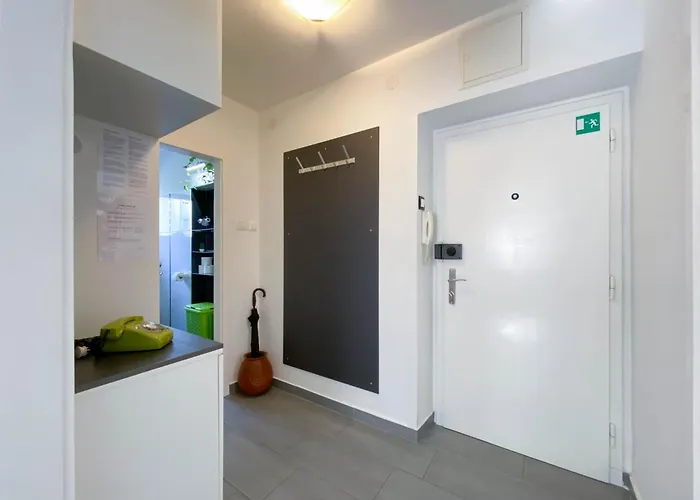 Fabris Bacvice Apartamento *